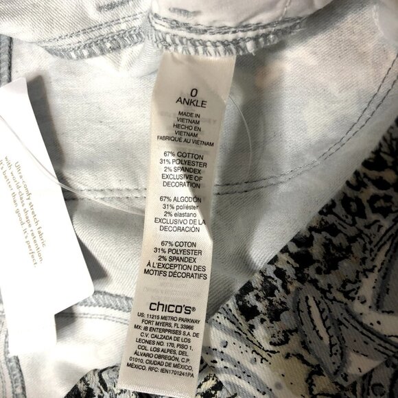 Chico's NWT Feathered Paisley Girlfriend Slim Leg Ankle Jeans Size 0 - Picture 4 of 11